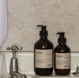 Meraki Hand Soap Northern Dawn 490 ml – Økologisk og plejende håndsæbe i stilrent skandinavisk design, fås hos butikbravos.dk