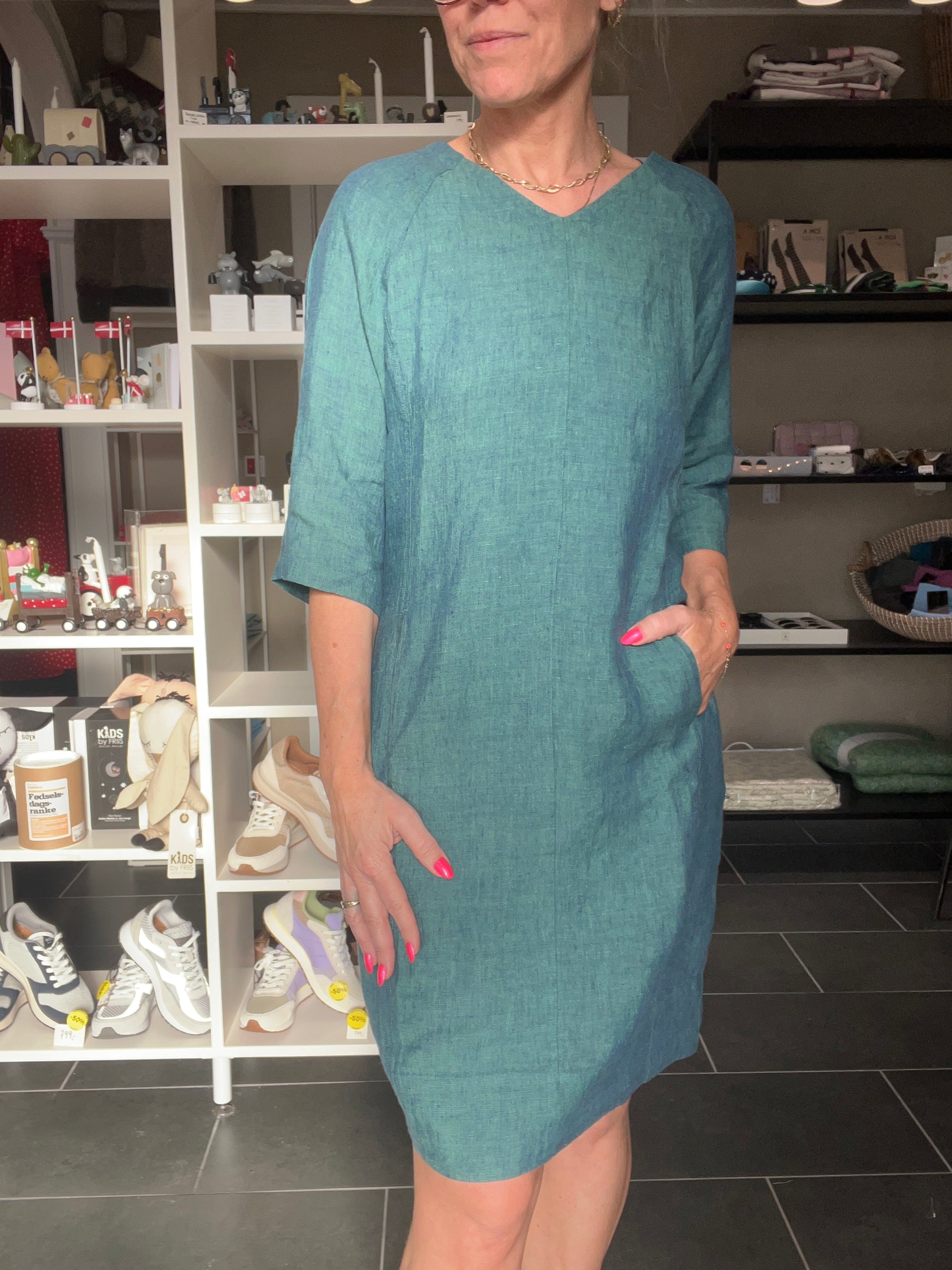 Safa Dress – Figursyet Hørkjole – Emerald Green – GR Nature