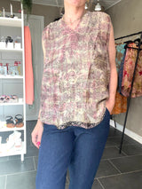 Unik silkebluse i genanvendt silke