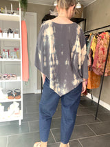 Feminin poncho top i upcyclet vintage silke