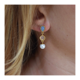Zefina Bliss 14k forgyldte hængeøreringe med pastelfarvede ægte sten og hvid perle, 2,5 cm