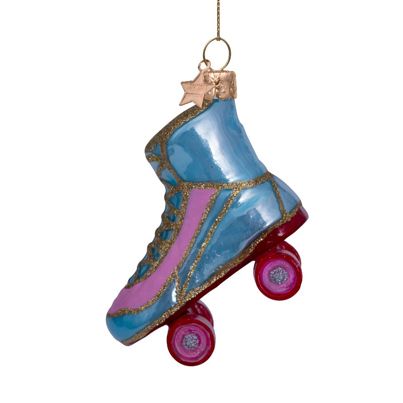 Vondels ornament i mundblæst glas formet som blå og pink rulleskøjte – håndmalet julepynt H8 cm.