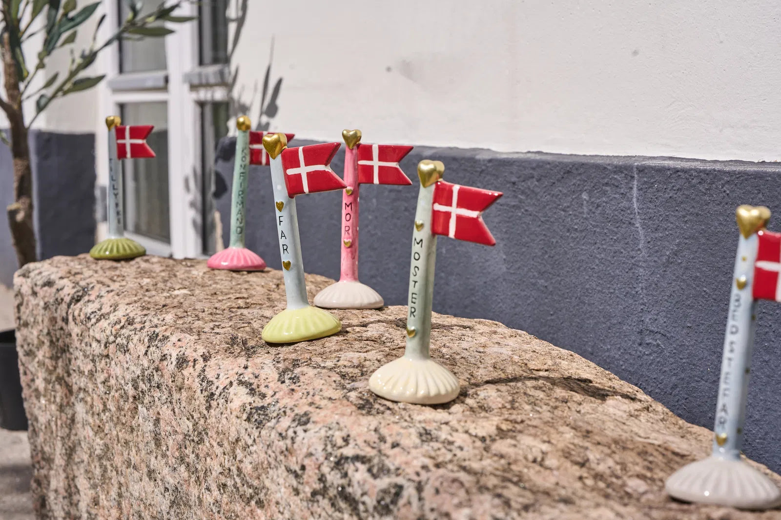 Speedtsberg konfirmationsflag i keramik 14 cm