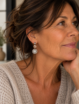 Maq Jewelry Banket Sølv Øreringe | Hvide & Sølv Perler | Håndlavet Unika