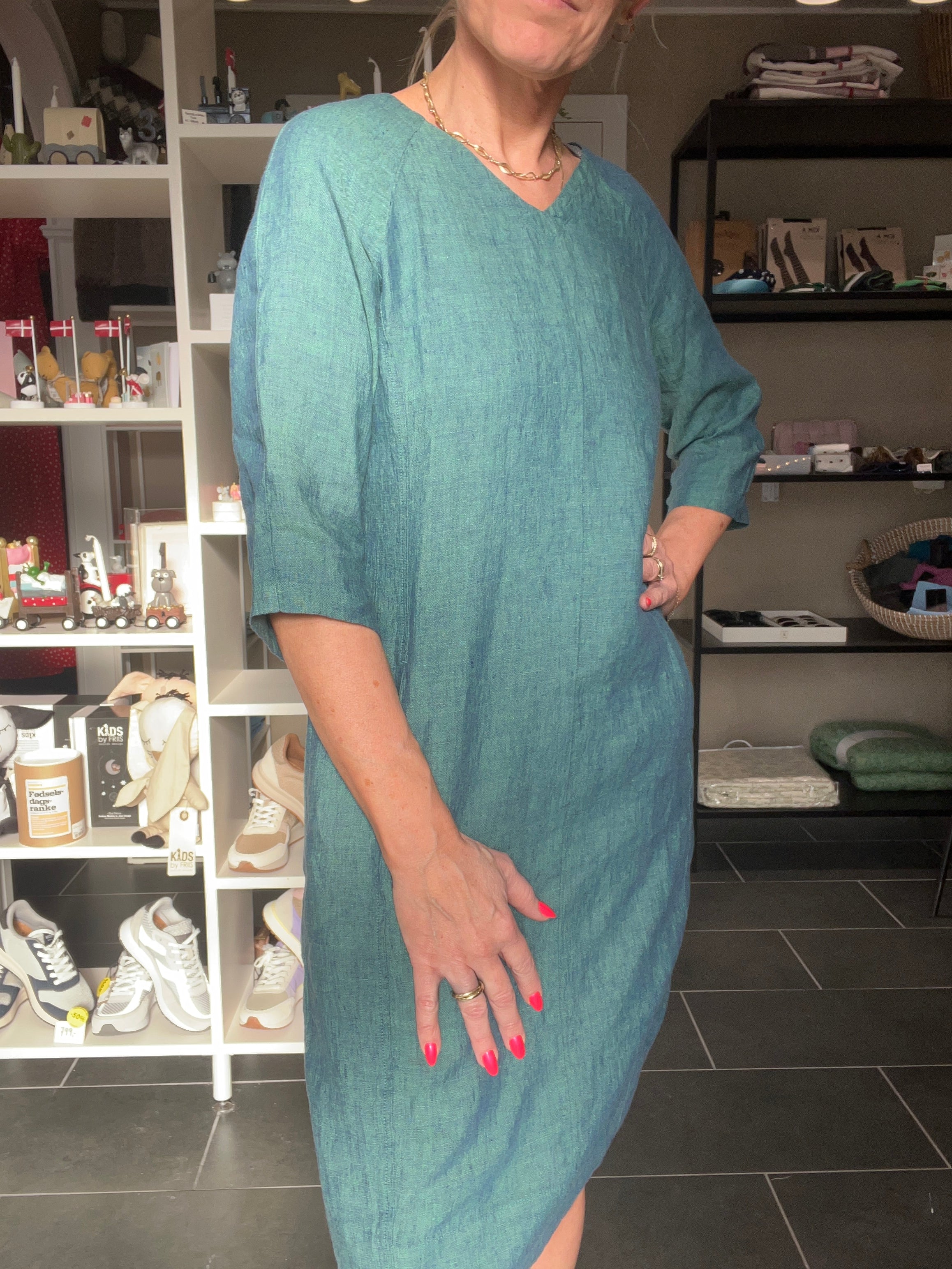 Safa Dress – Figursyet Hørkjole – Emerald Green – GR Nature