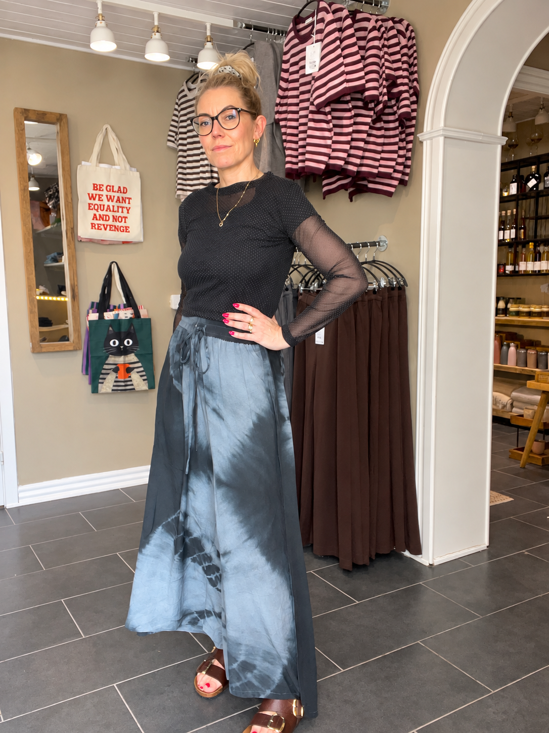 Cofur Pant Wide Legs S666 sort/grå tie-dye i genanvendt silke