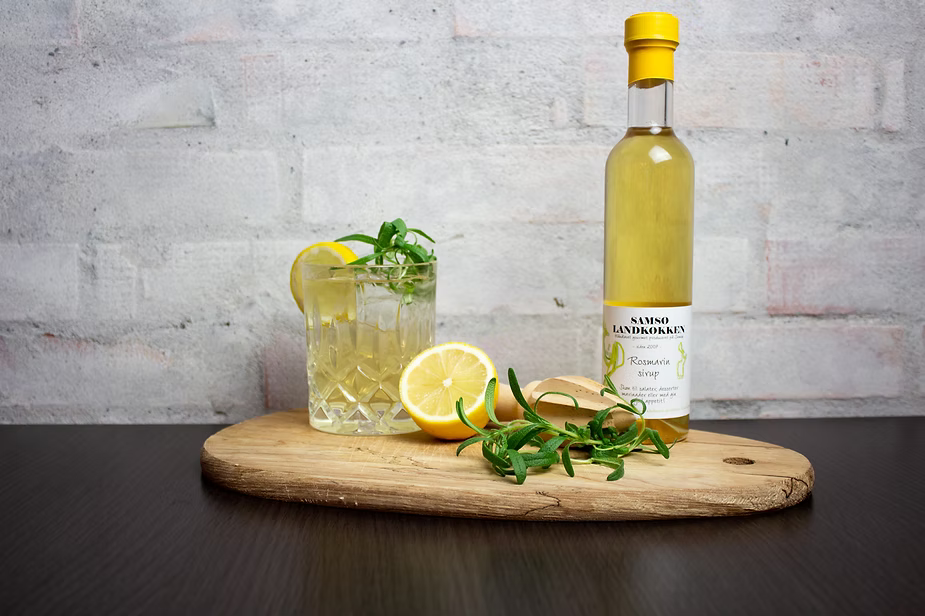Rosmarinsirup til gin og tonic