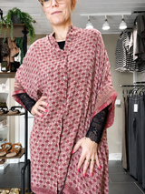 Cofur Diva Tunika onesize med smukt rødmønstret design
