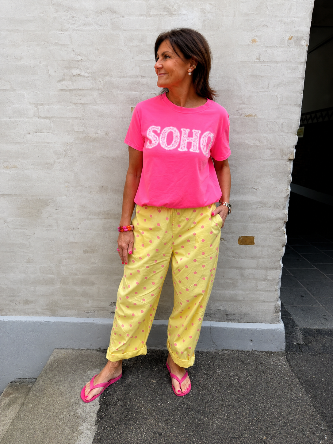 Moderne Pink Fluo T-shirt til kvinder
