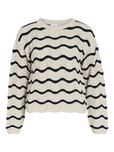 VILA VIWAVE striktop med pointelle-mønster og bådhals i Birch/Navy Blazer