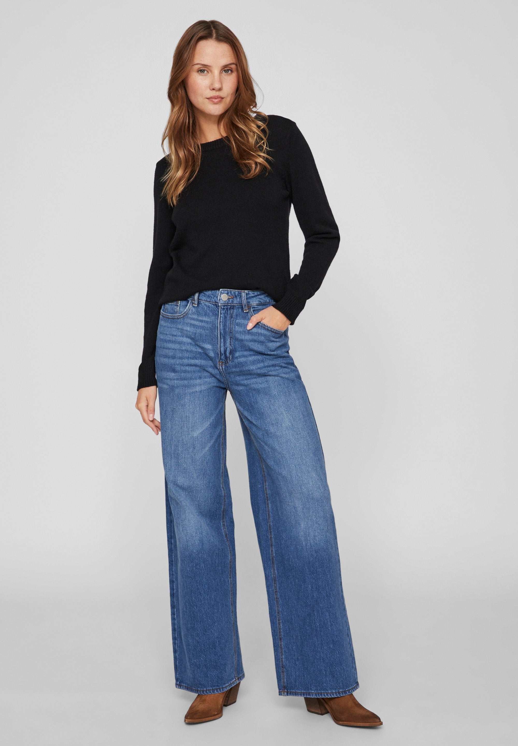 VILA VIRIL O-Neck 14054177 sort damestrik