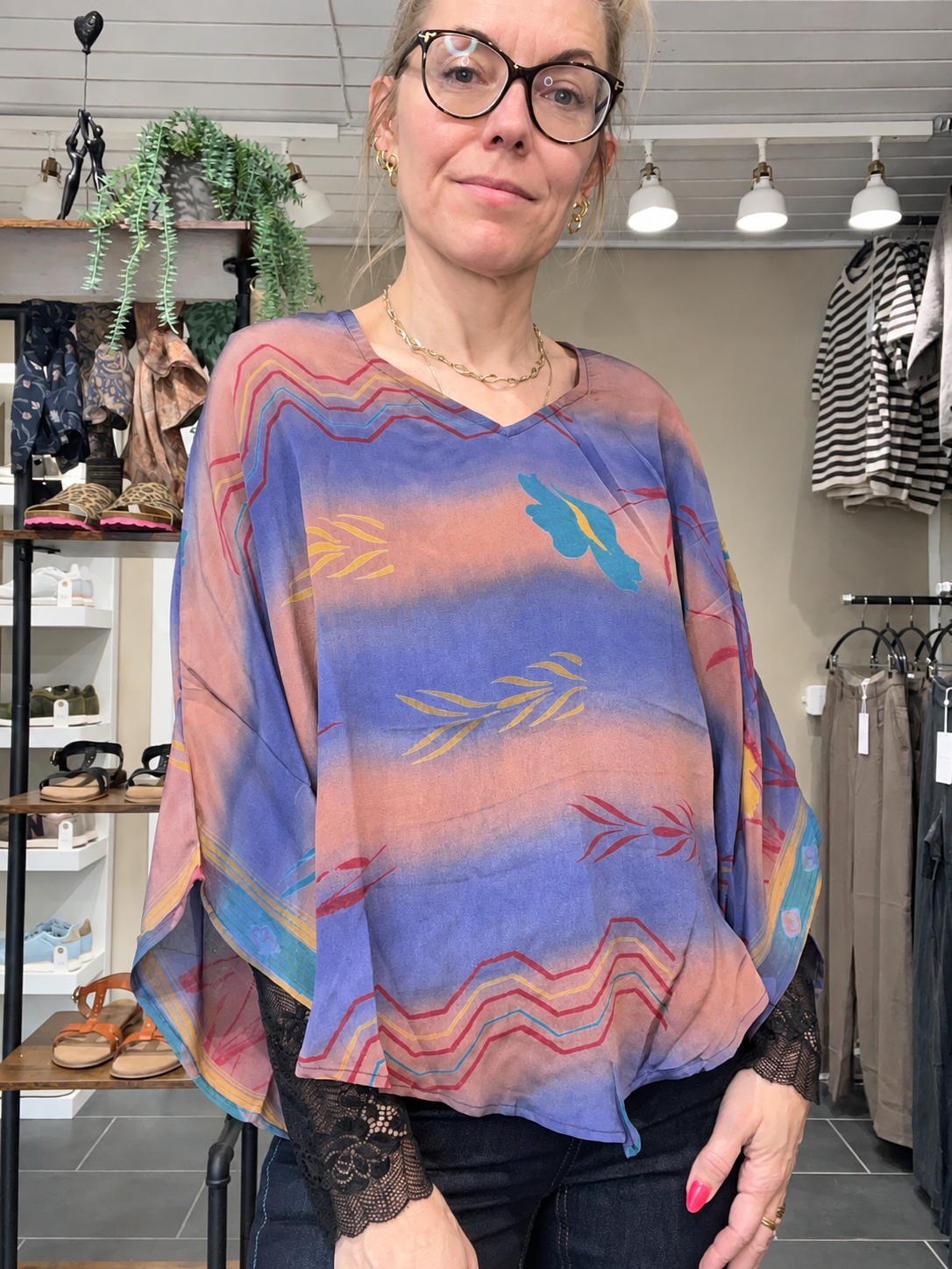 Cofur Poncho Blouse brun/blå unika silkebluse i vintage sari-silke OneSize