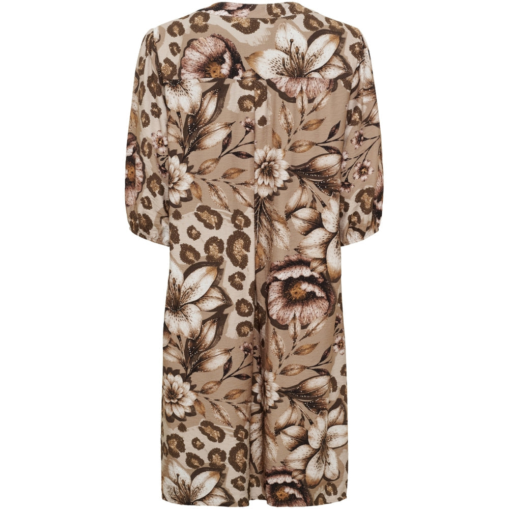 Goldie Kjole 7474 Camello fra Marta du Chateau med V-hals