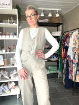 Short Vest Buttons – Hør Vest med Knapper – Timeless Beige – Street One