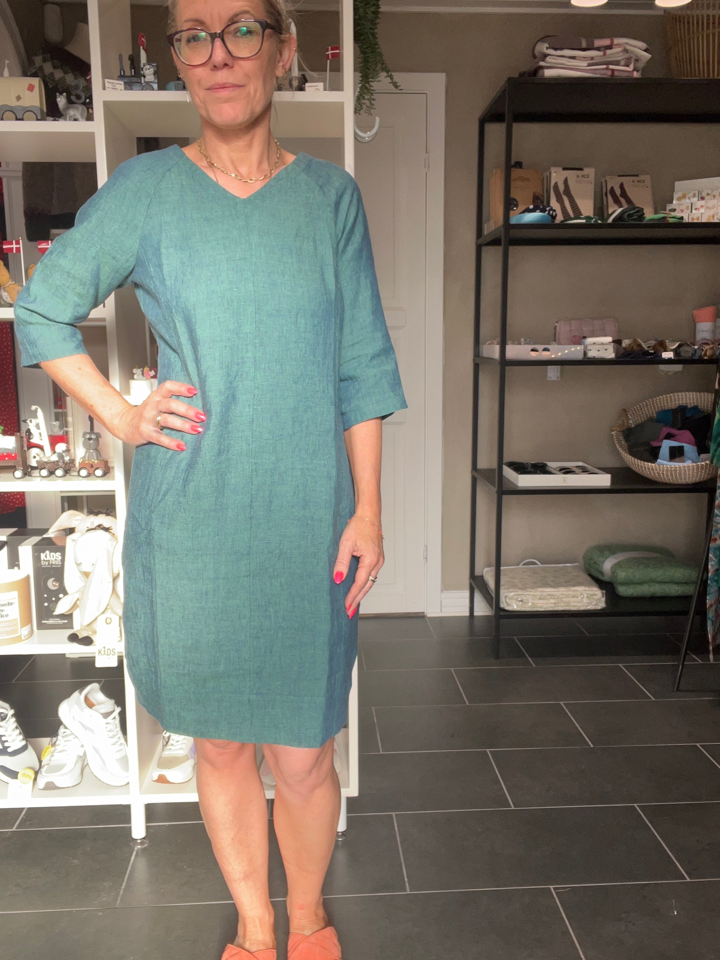 Safa Dress – Figursyet Hørkjole – Emerald Green – GR Nature