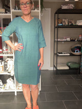 Safa Dress – Figursyet Hørkjole – Emerald Green – GR Nature