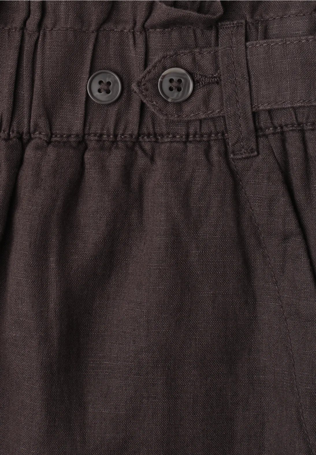 Komfortable shorts med paperbag-talje