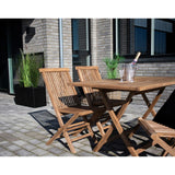 Havebord i natur teak med klassisk design