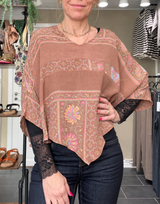 Cofur Poncho Blouse lysebrun one-of-a-kind silkebluse til dame