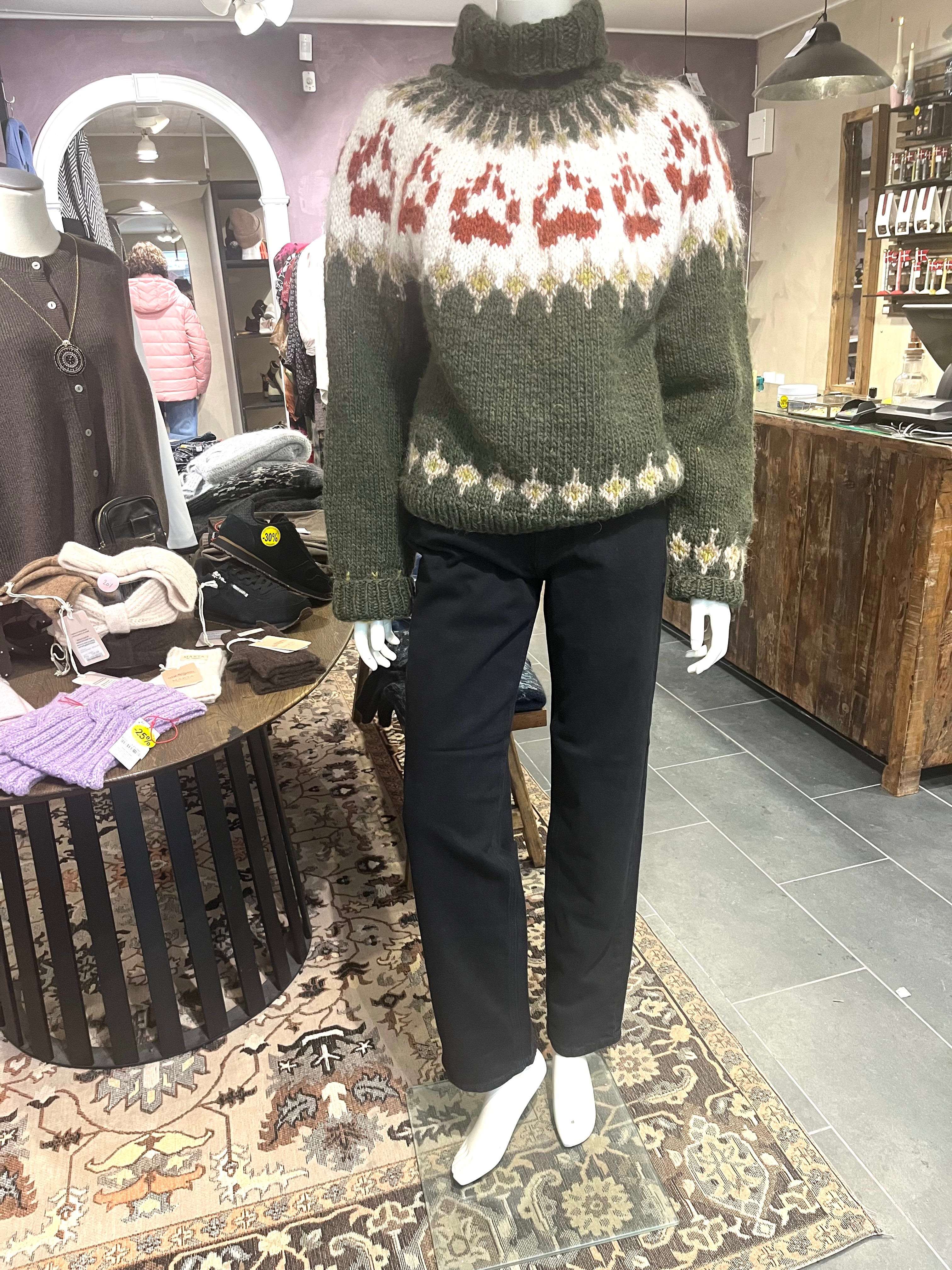 Håndstrikket Balustrik sweater i islandsk uld med pote-mønster