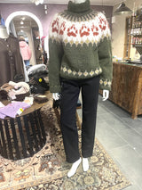 Håndstrikket Balustrik sweater i islandsk uld med pote-mønster
