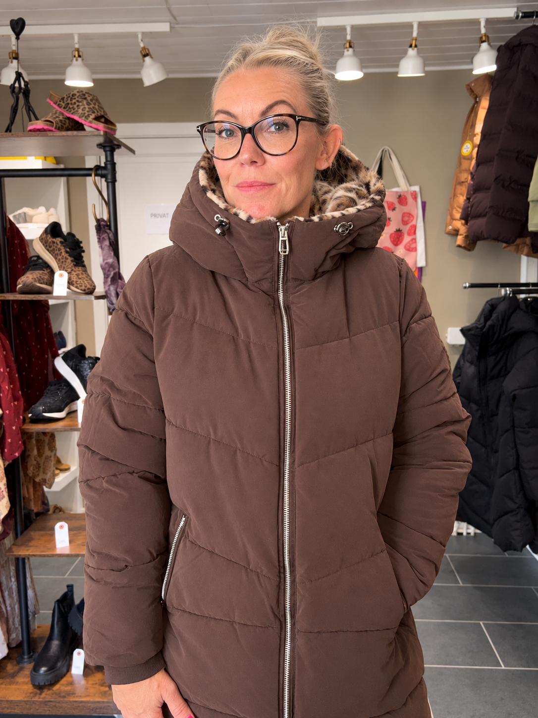 Street One varm brun dameparka med justerbar hætte