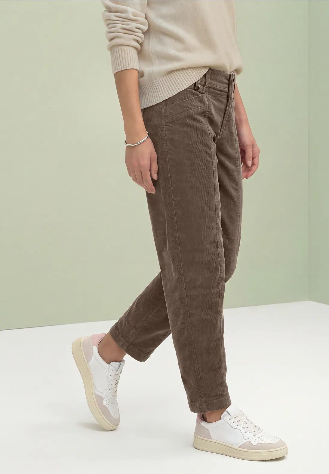 Street One Karlie Barrel Fløjlsbukser 380887 Velvet Mocha L28