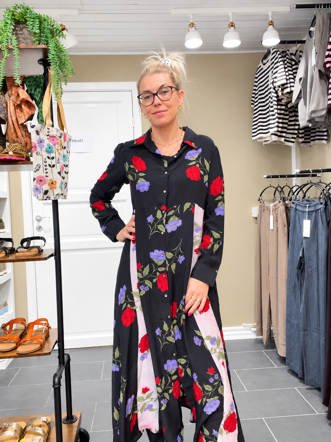Cofur New Yorker Dress S18 sortblomstret i vintage sari silke str. M/L