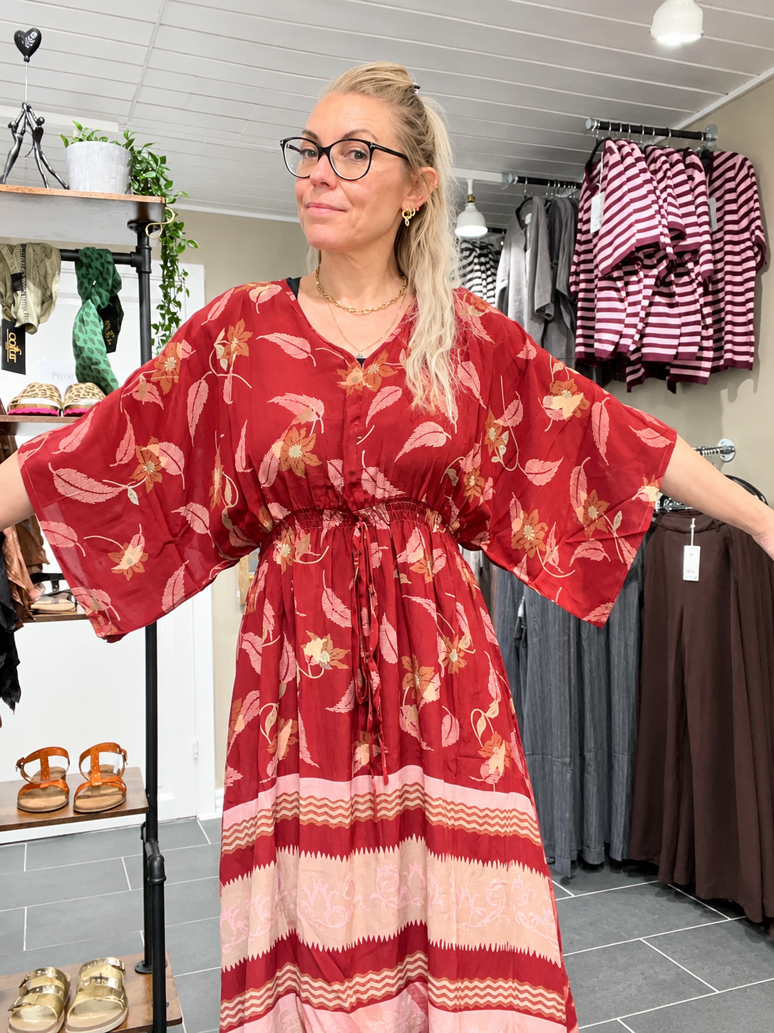 Cofur Lombok Dress S27 – støvet rød