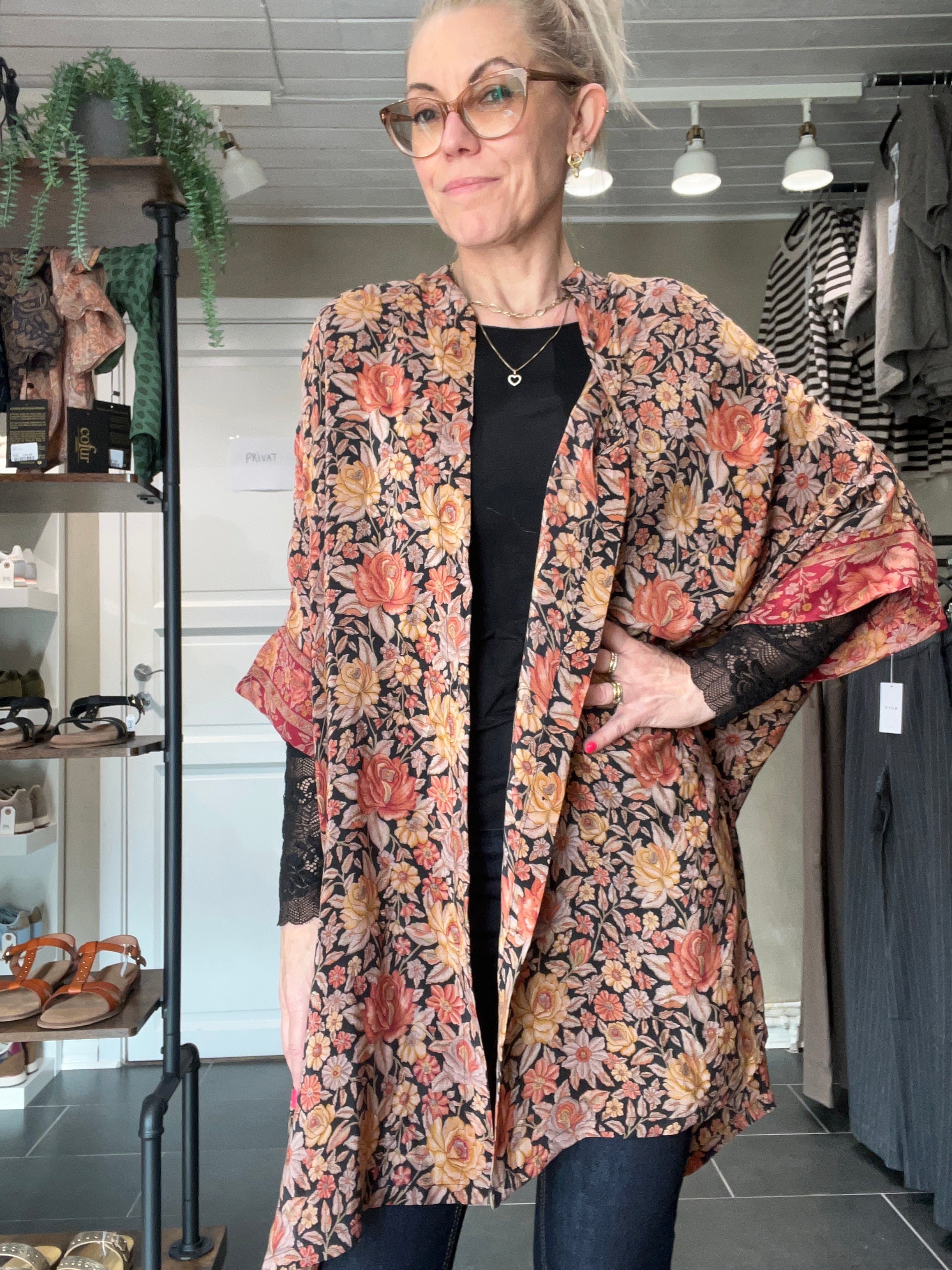 Cofur Diva Tunika blomstret i 100% genanvendt silke