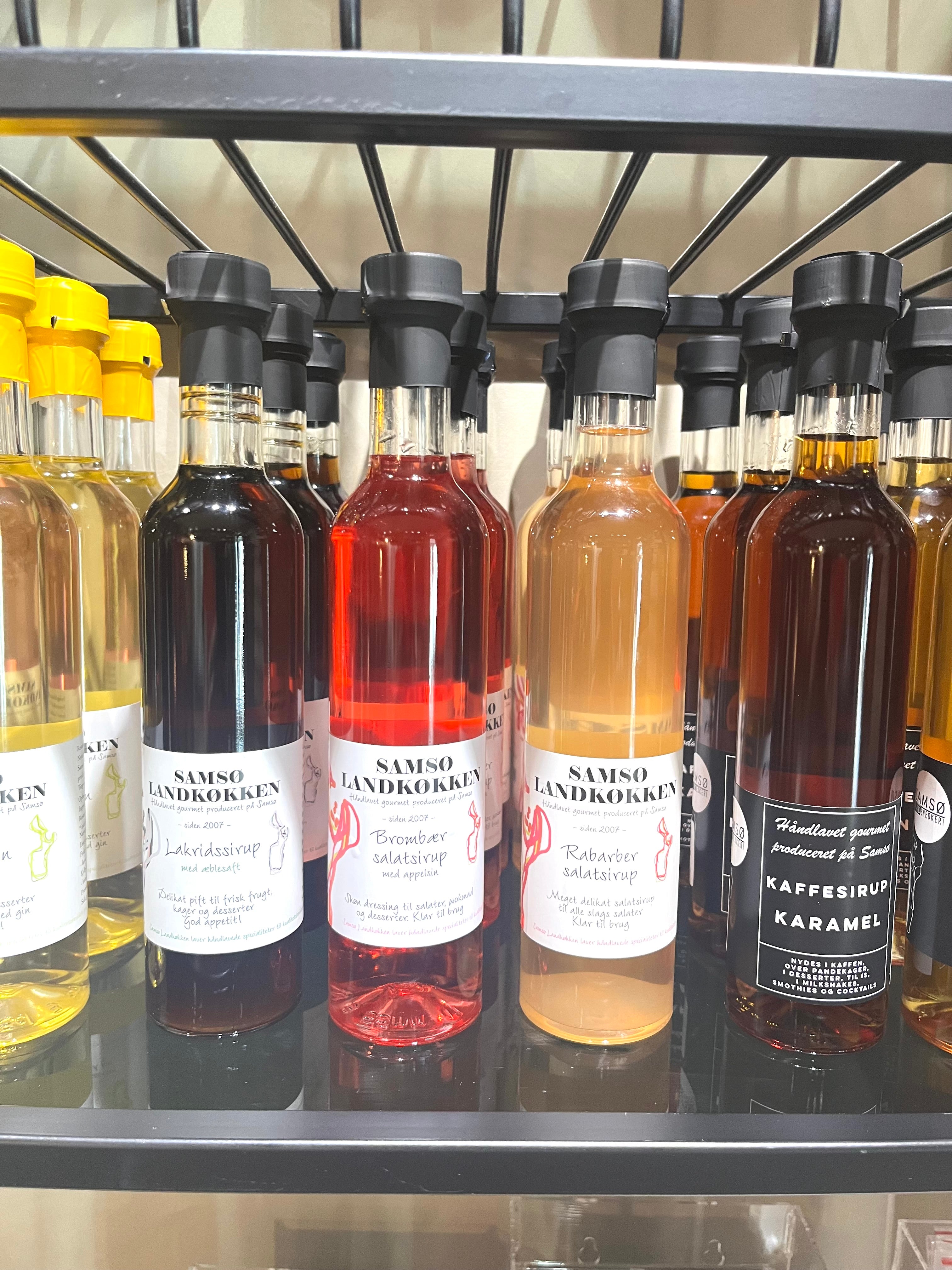 Rabarber Salatsirup 250 ml – Samsø Landkøkken – Sirup til Salater, Dressinger & Desserter