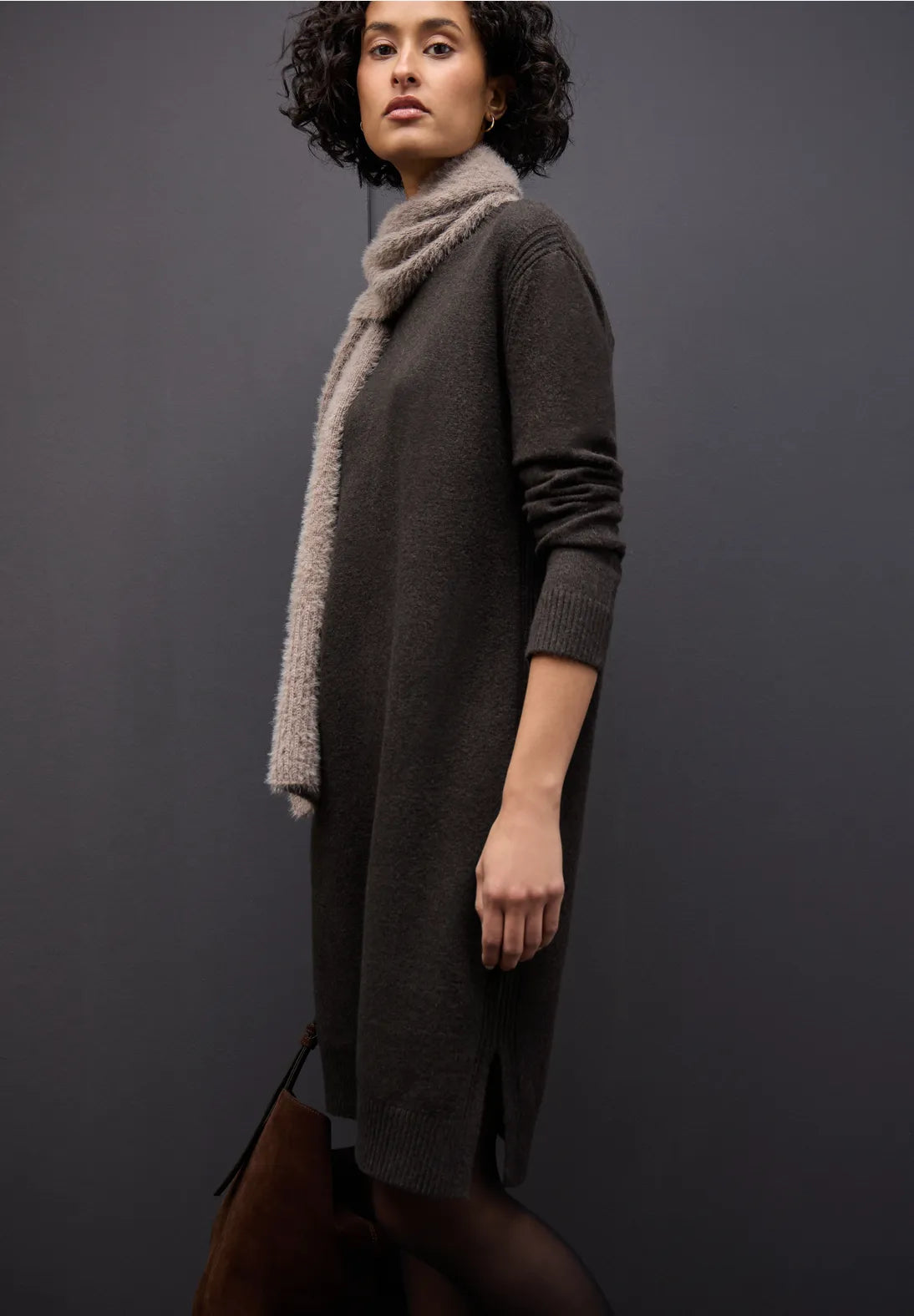 Street One mock neck midi strikkjole – Darkest Brown (144693)