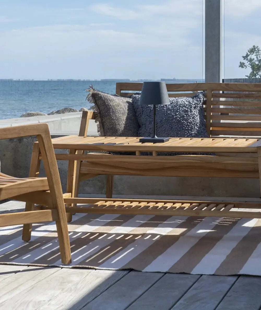 Stort tæppe beige off white til stue og terrasse