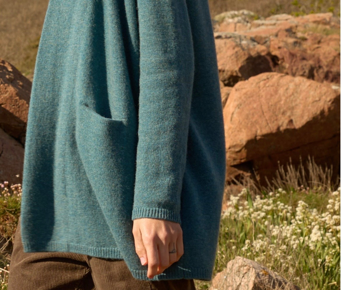 Mitty Emerald cardigan i kraftig merinould fra Mansted