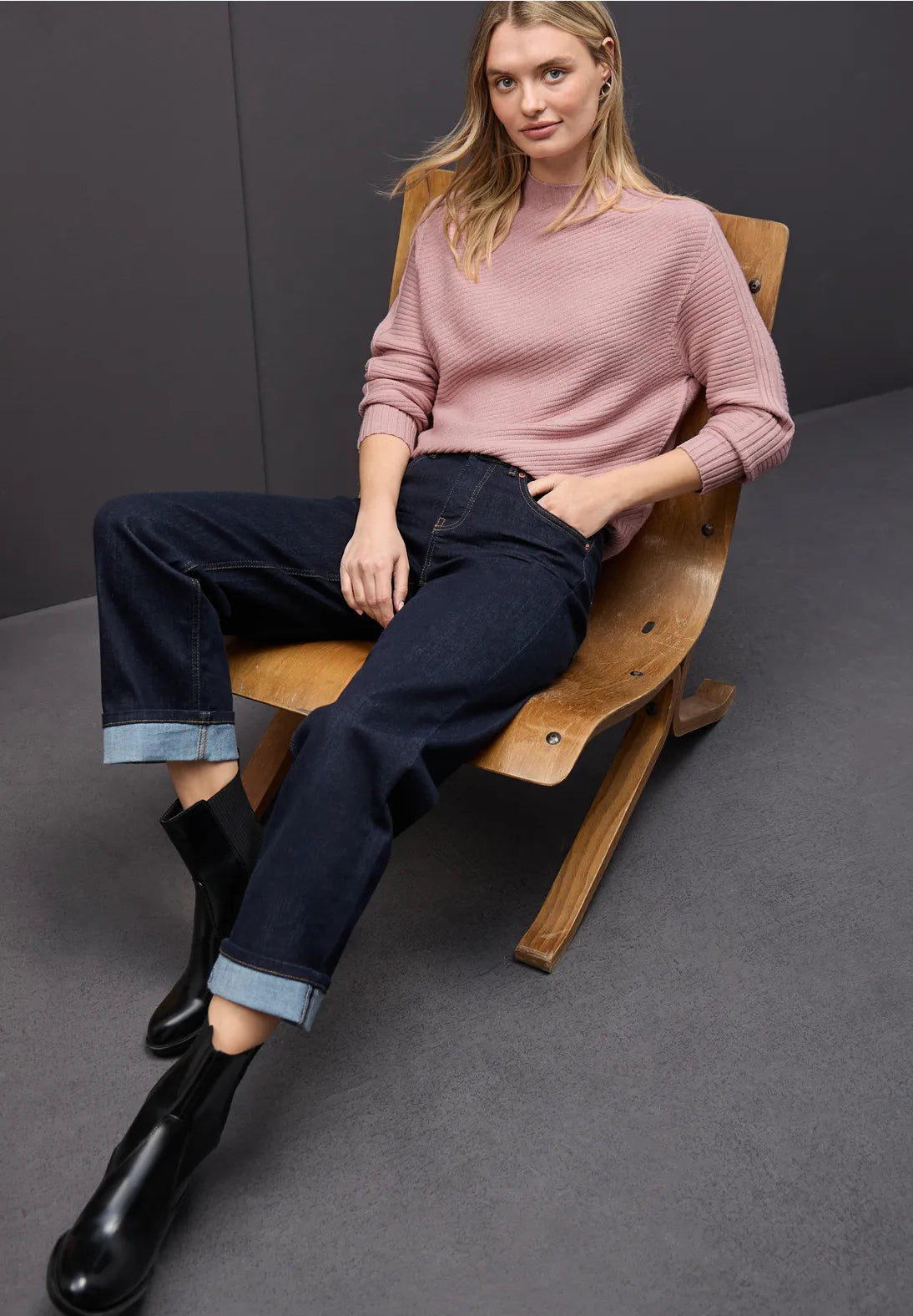 Street One 303555 seamless structure sweater i powder pink meleret med turtleneck