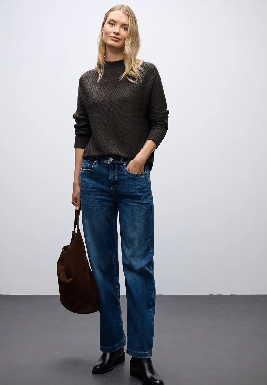 Street One 303555 seamless structure sweater i Darkest Brown med turtleneck