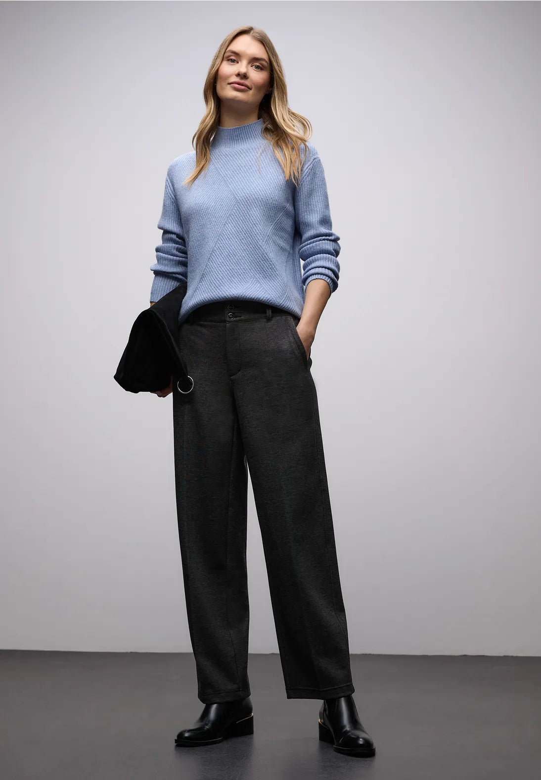 Cosy Structure Sweater fra Street One i farven Frosted Blue meleret set forfra