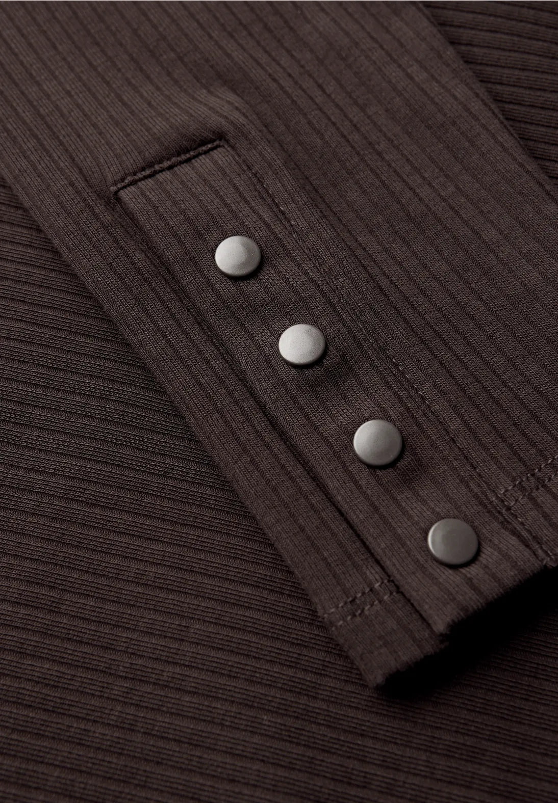 Detalje: knapper ved manchetterne – Street One 323988