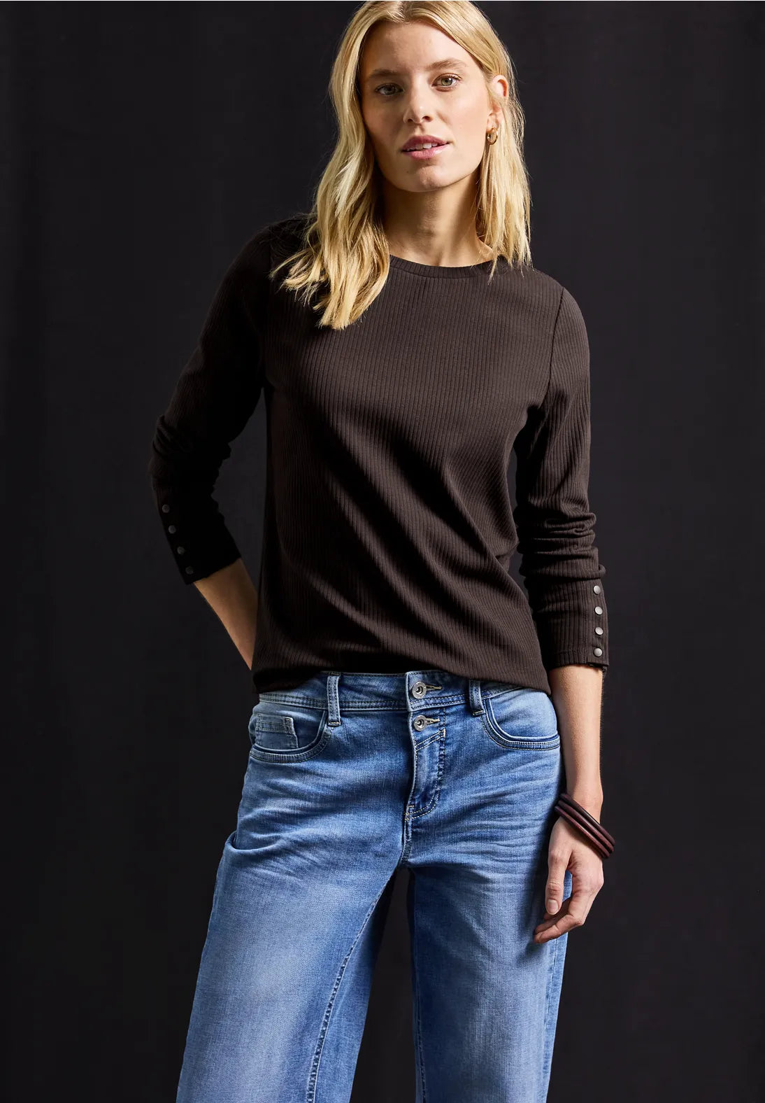 Langærmet rib shirt – figursyet pasform fra Street One (323988)
