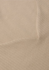 Street One 324167 ribbluse i Sanded Beige med hjerteformet udskæring og lange ærmer