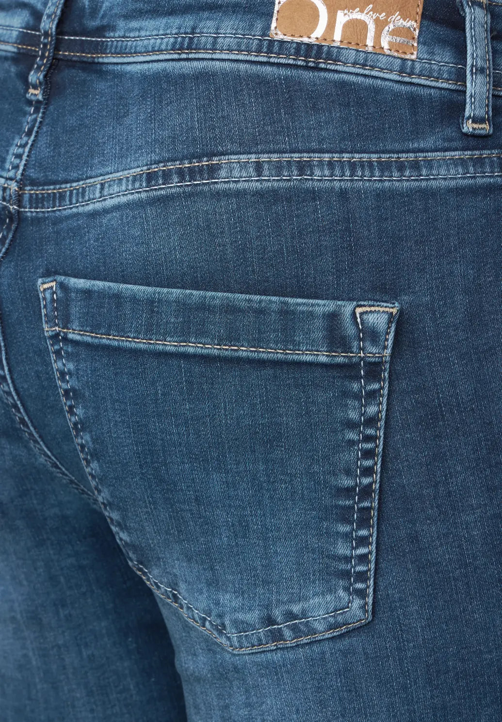 Detalje: dobbelt knap, lynlås og 4-pocket – York HW 376181