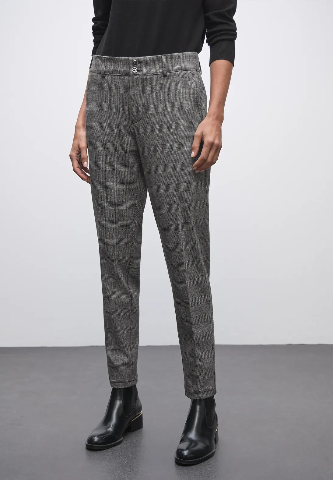 Street One chino bukser i sort jacquard