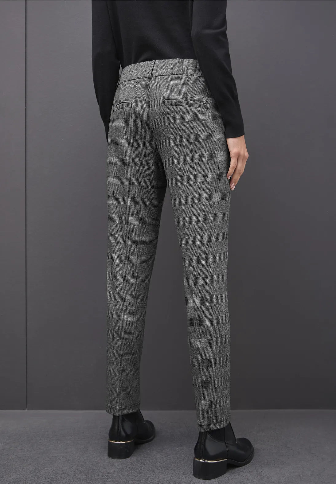 Street One chino bukser i sort jacquard