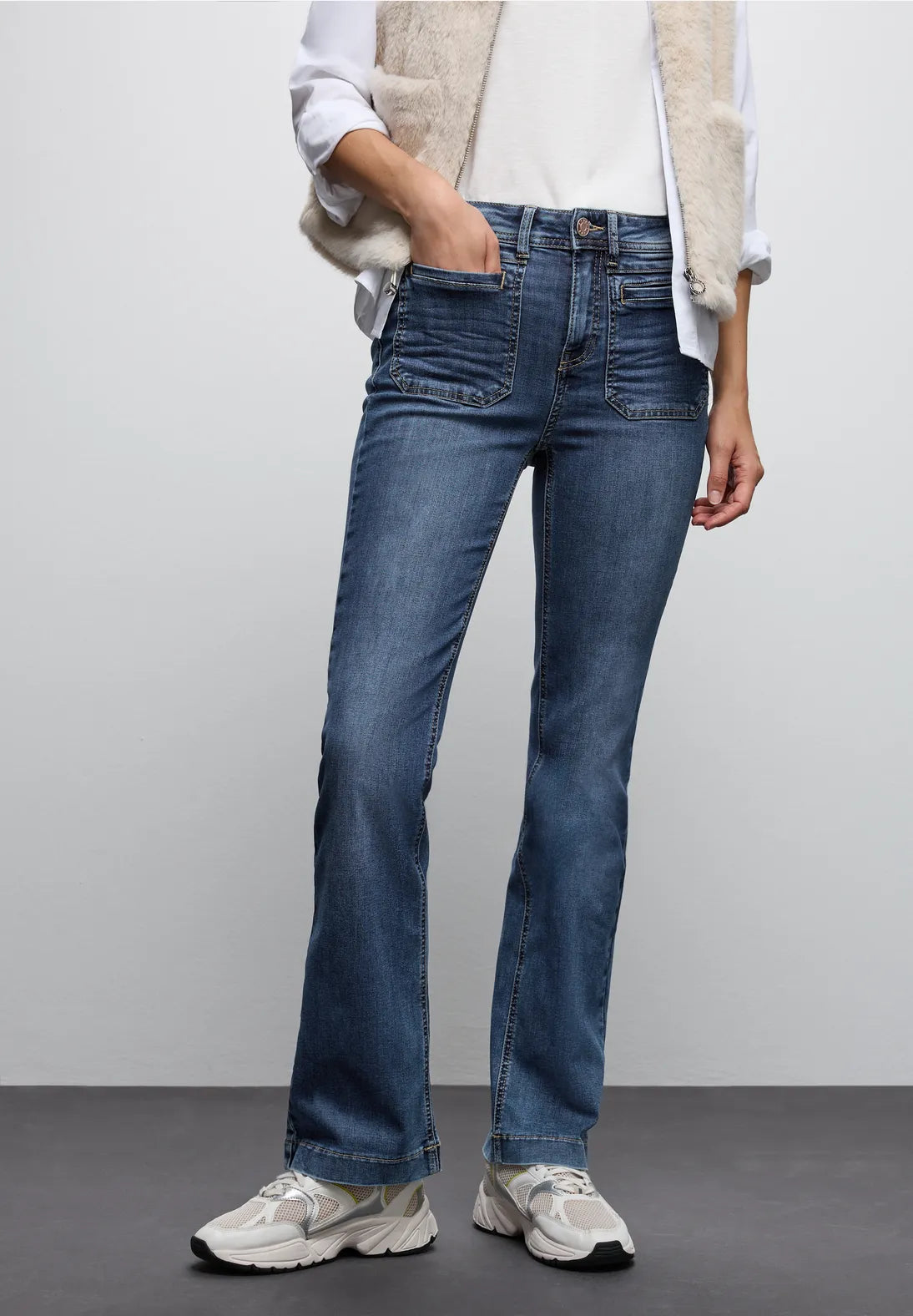 Street One Bootcut HW Jeans 379750 i Medium Blue, høj talje og bootcut