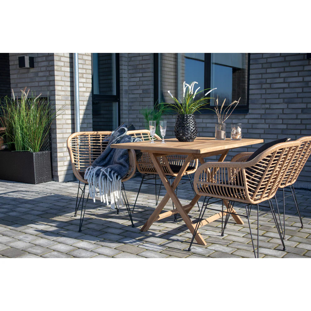 House Nordic spisebord i teak til udeliv