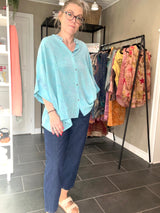 Eksklusiv silkebluse i vintage sari silke