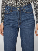Detalje: lynlås, knap og twillstruktur – VIKELLY straight jeans
