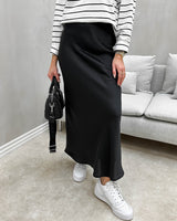 VILA VIELLETTE 14084182 sort satin nederdel til dame