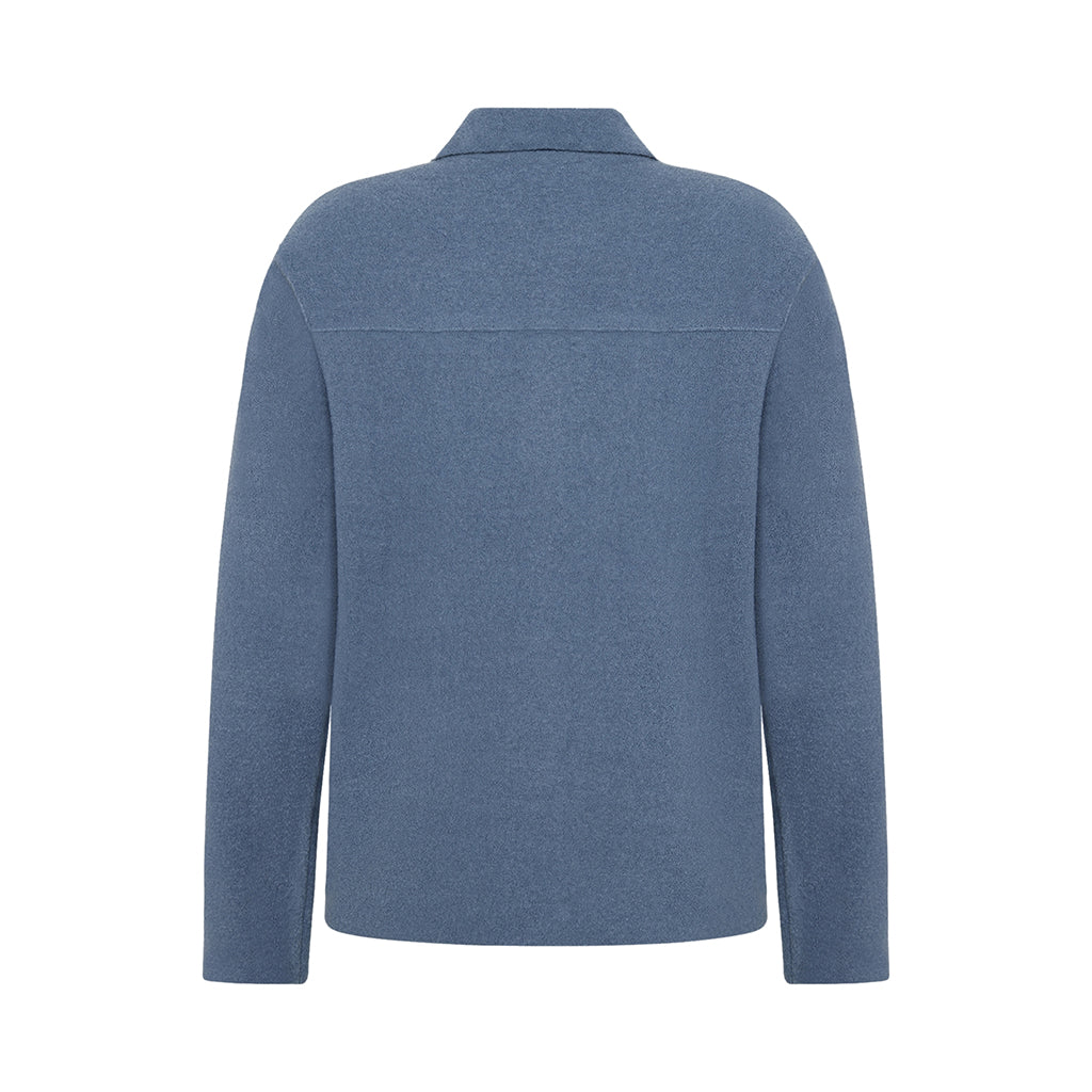 Mansted Bobo jakke i 100% kogt uld, denimblå (09 Denim), med rå kanter og corozo-knapper
