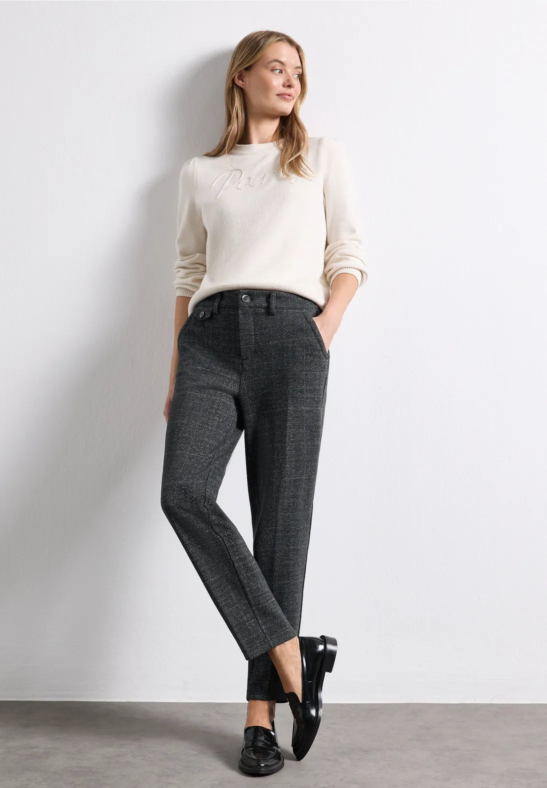 Street One grå chinos med Slim Leg og Mid Waist